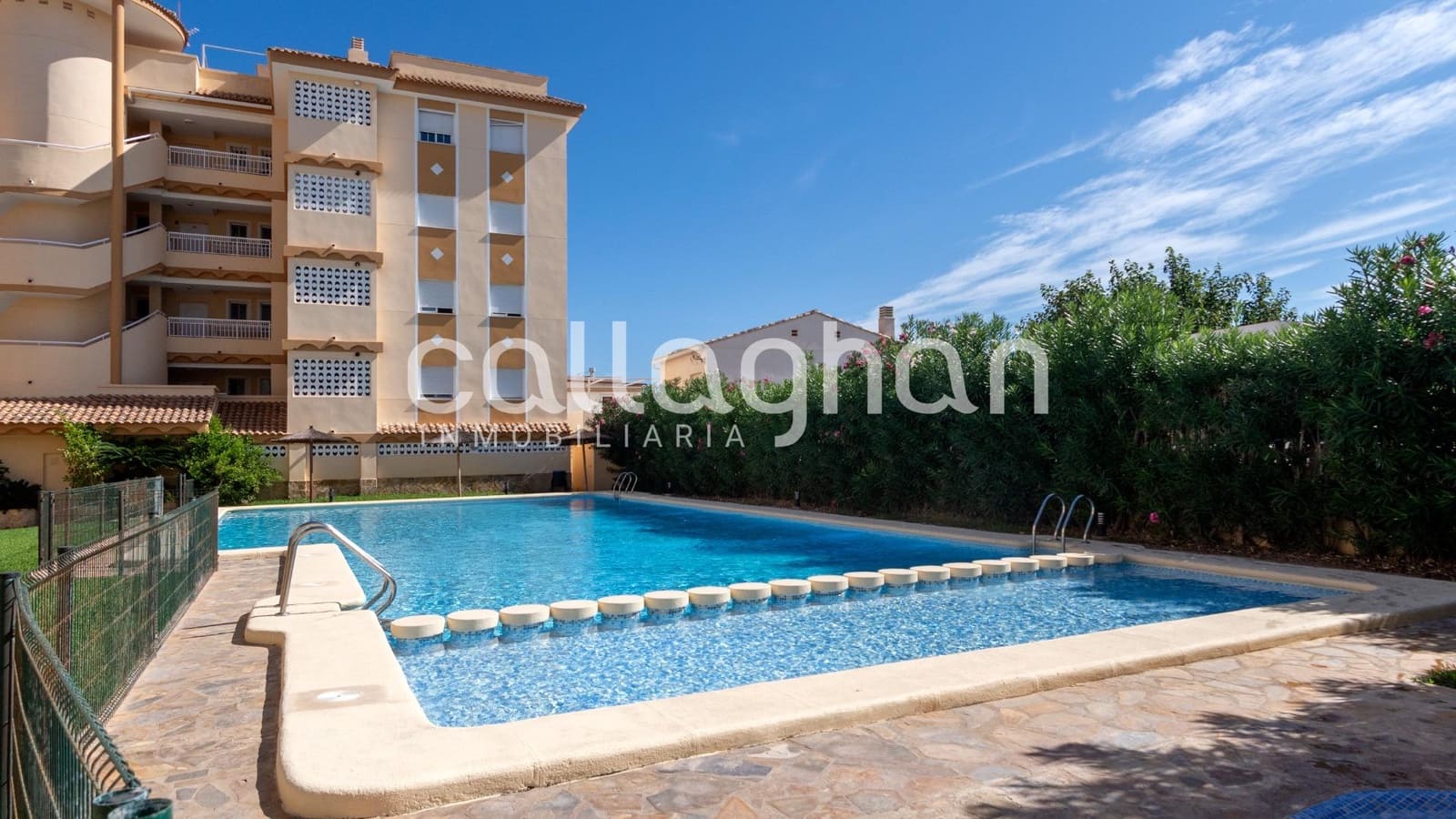 4 sypialnia Dom szeregowy na sprzedaż w Oliva Nova z basenem - 315 000 € (Ref: 9152379)