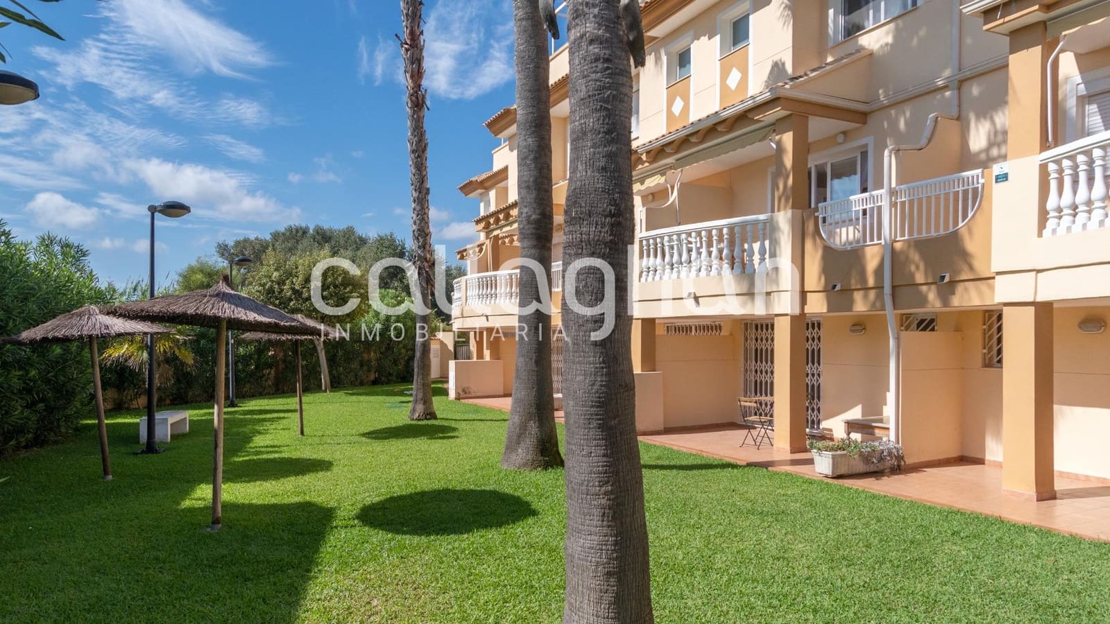 4 sypialnia Dom szeregowy na sprzedaż w Oliva Nova z basenem - 315 000 € (Ref: 9152379)