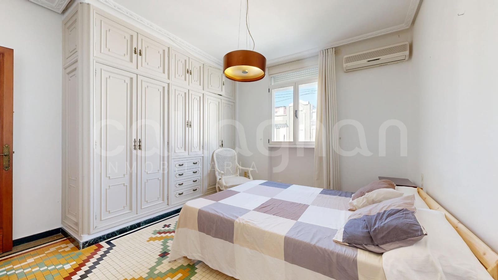 Appartement de 4 chambres à louer à Valence ville - 2 100 € (Ref: 9154283)