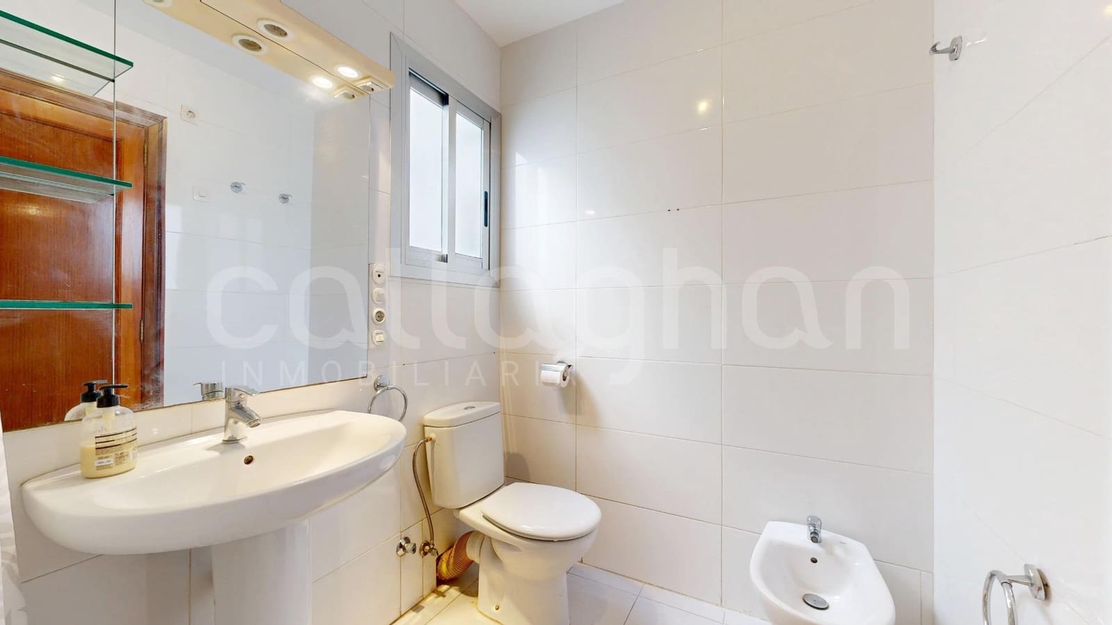 Appartement de 4 chambres à louer à Valence ville - 2 100 € (Ref: 9154283)