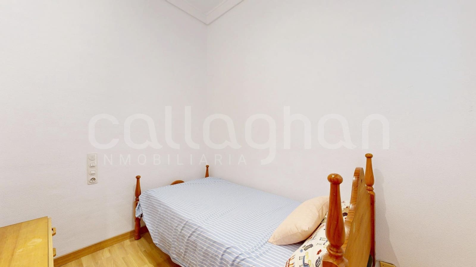 Appartement de 4 chambres à louer à Valence ville - 2 100 € (Ref: 9154283)