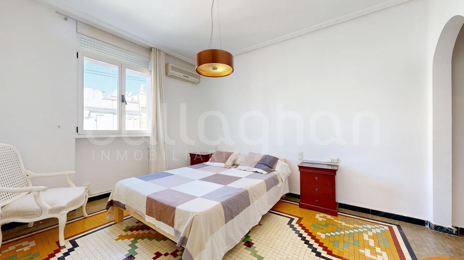 Appartement de 4 chambres à louer à Valence ville - 2 100 € (Ref: 9154283)