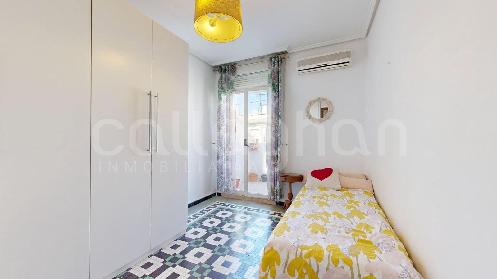 Appartement de 4 chambres à louer à Valence ville - 2 100 € (Ref: 9154283)
