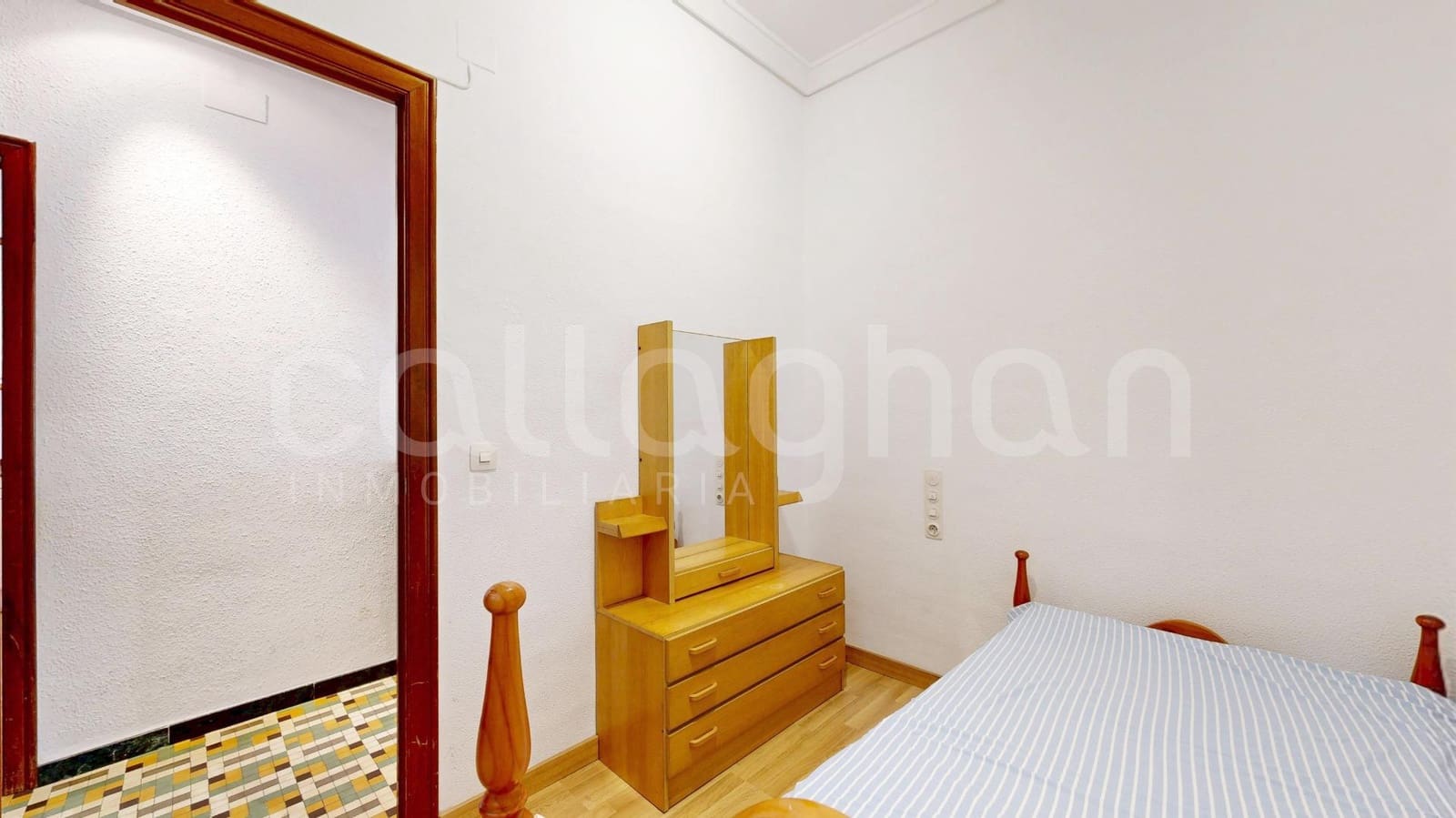 Appartement de 4 chambres à louer à Valence ville - 2 100 € (Ref: 9154283)