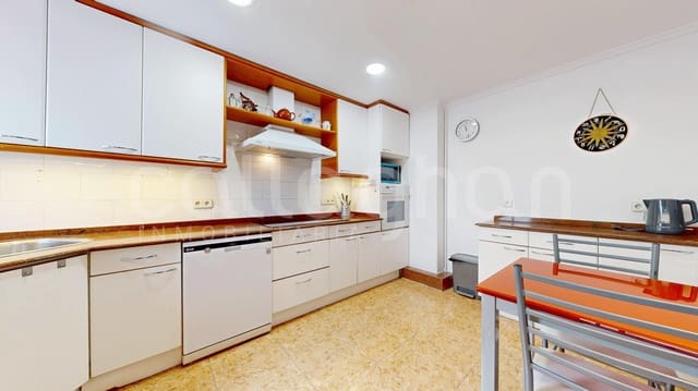 Appartement de 4 chambres à louer à La Gran Via, Valence ville - 2 100 € (Ref: 9154283)