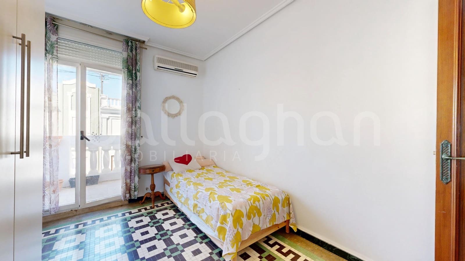 Appartement de 4 chambres à louer à Valence ville - 2 100 € (Ref: 9154283)