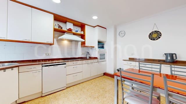 Appartement de 4 chambres à louer à La Gran Via, Valence ville - 2 100 € (Ref: 9154283)