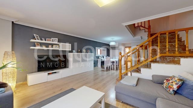 4 soveværelse Rækkehus til salg i Benetússer med garage - € 450.000 (Ref: 9159640)