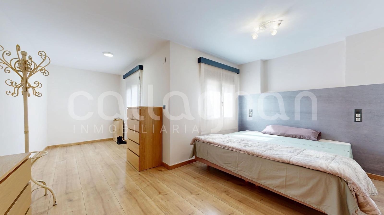 4 bedroom Terraced Villa for sale in Benetusser with garage - € 450,000 (Ref: 9159640)