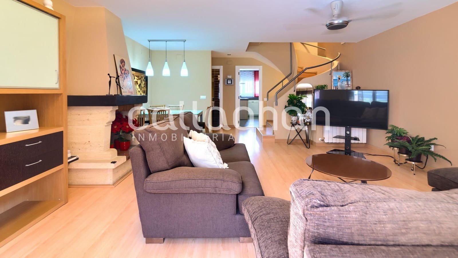 5 soveværelse Rækkehus til salg i Paterna med swimmingpool garage - € 400.000 (Ref: 9176571)