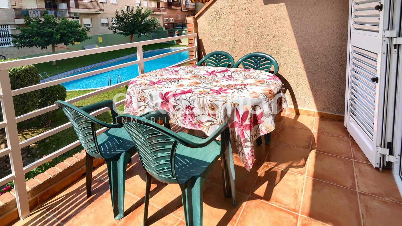 5 soveværelse Rækkehus til salg i Paterna med swimmingpool garage - € 400.000 (Ref: 9176571)