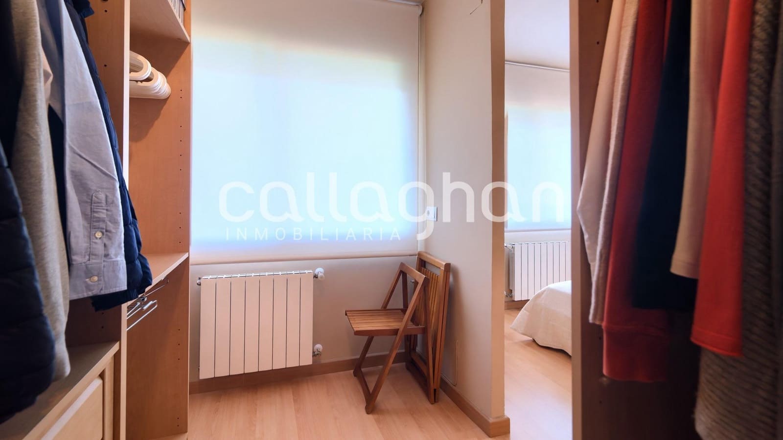 5 soveværelse Rækkehus til salg i Paterna med swimmingpool garage - € 400.000 (Ref: 9176571)