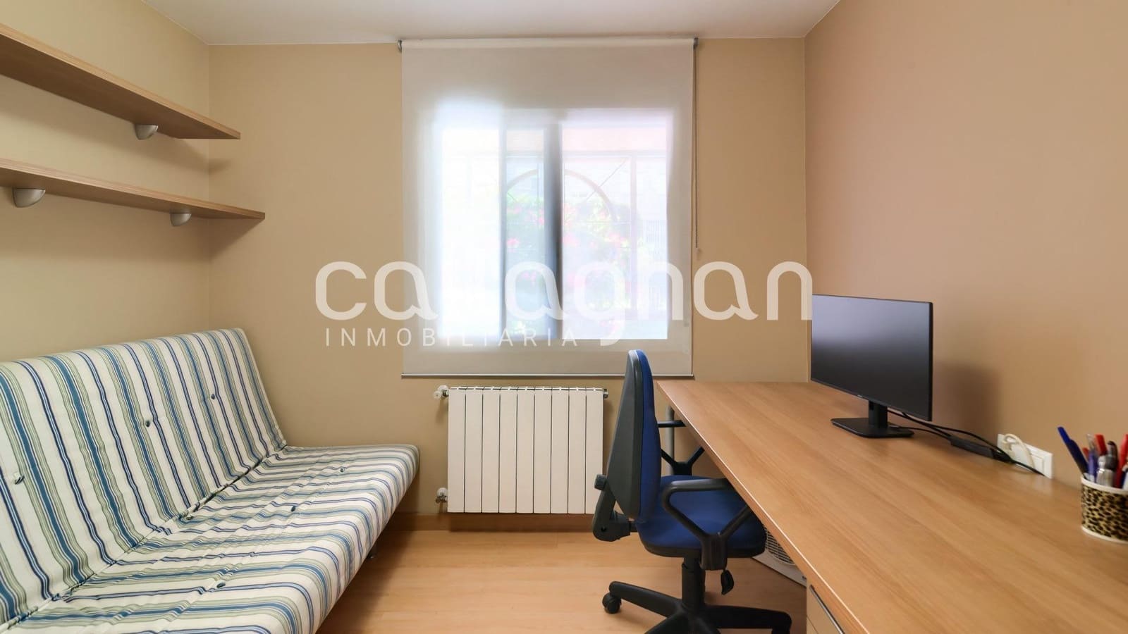 5 soveværelse Rækkehus til salg i Paterna med swimmingpool garage - € 400.000 (Ref: 9176571)