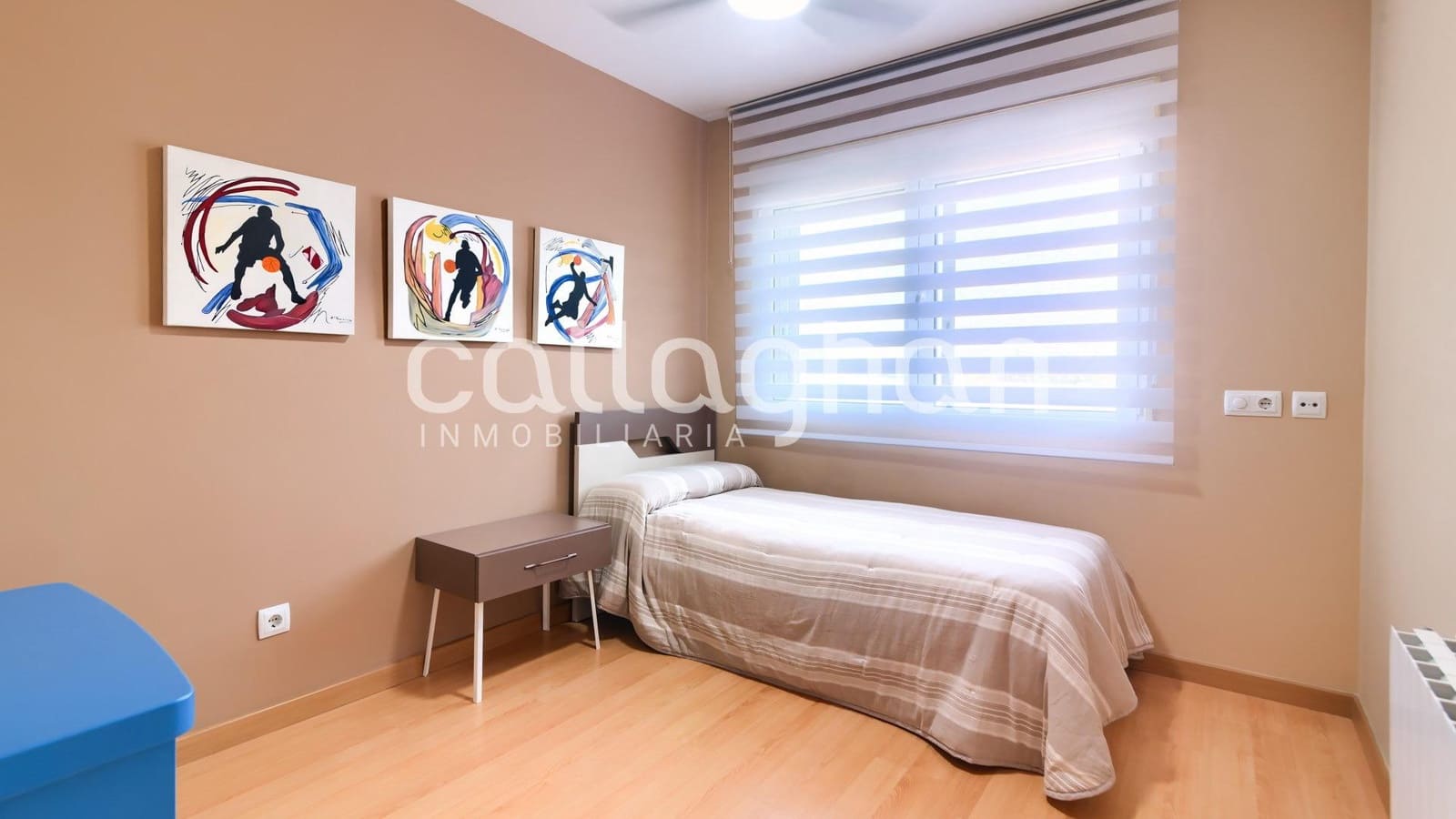 5 soveværelse Rækkehus til salg i Paterna med swimmingpool garage - € 400.000 (Ref: 9176571)