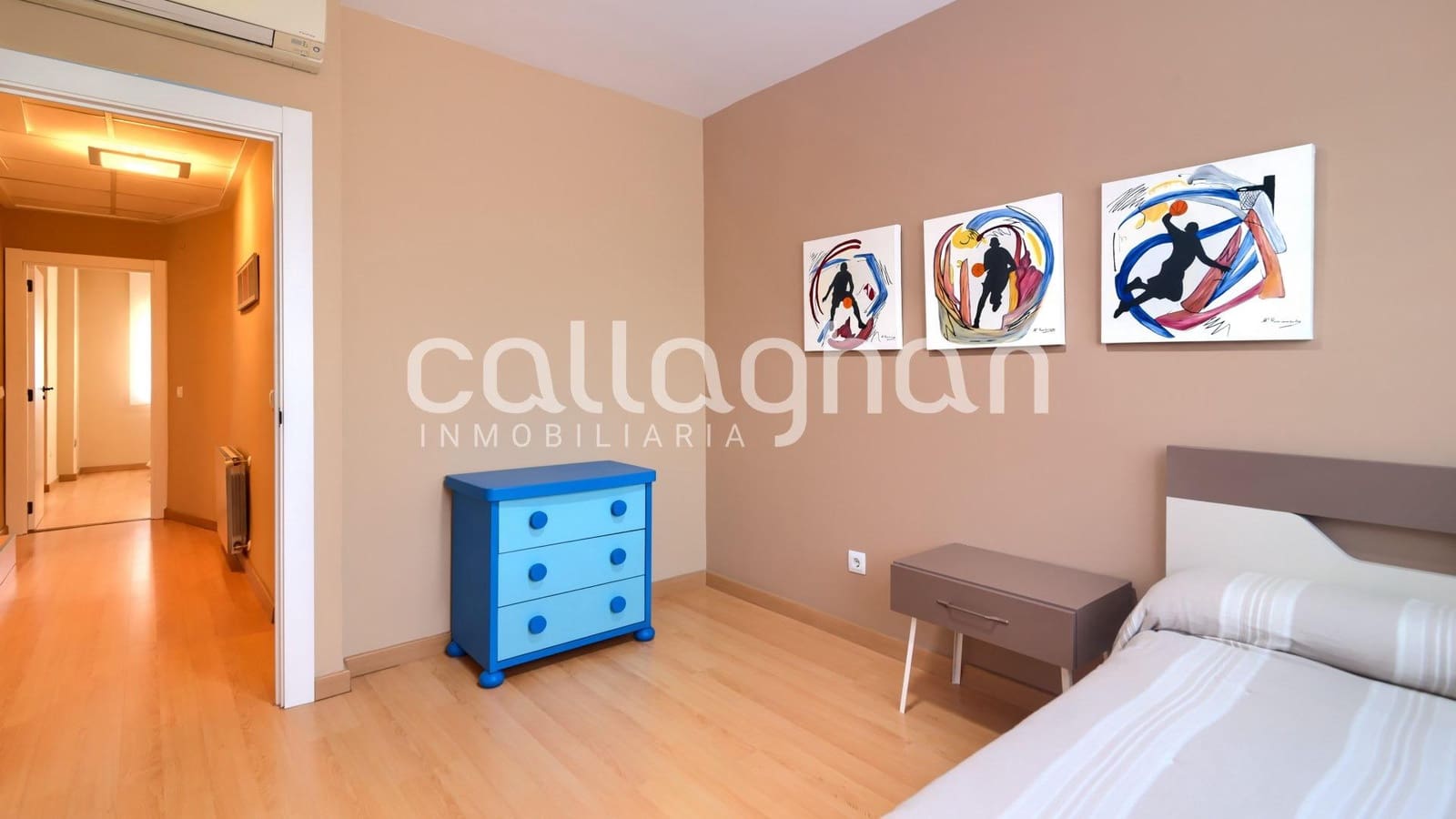 5 soveværelse Rækkehus til salg i Paterna med swimmingpool garage - € 400.000 (Ref: 9176571)