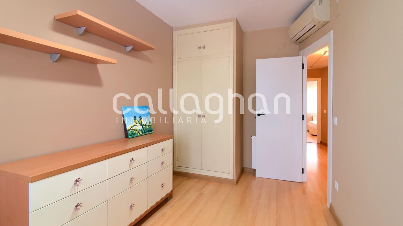 5 soveværelse Rækkehus til salg i Paterna med swimmingpool garage - € 400.000 (Ref: 9176571)