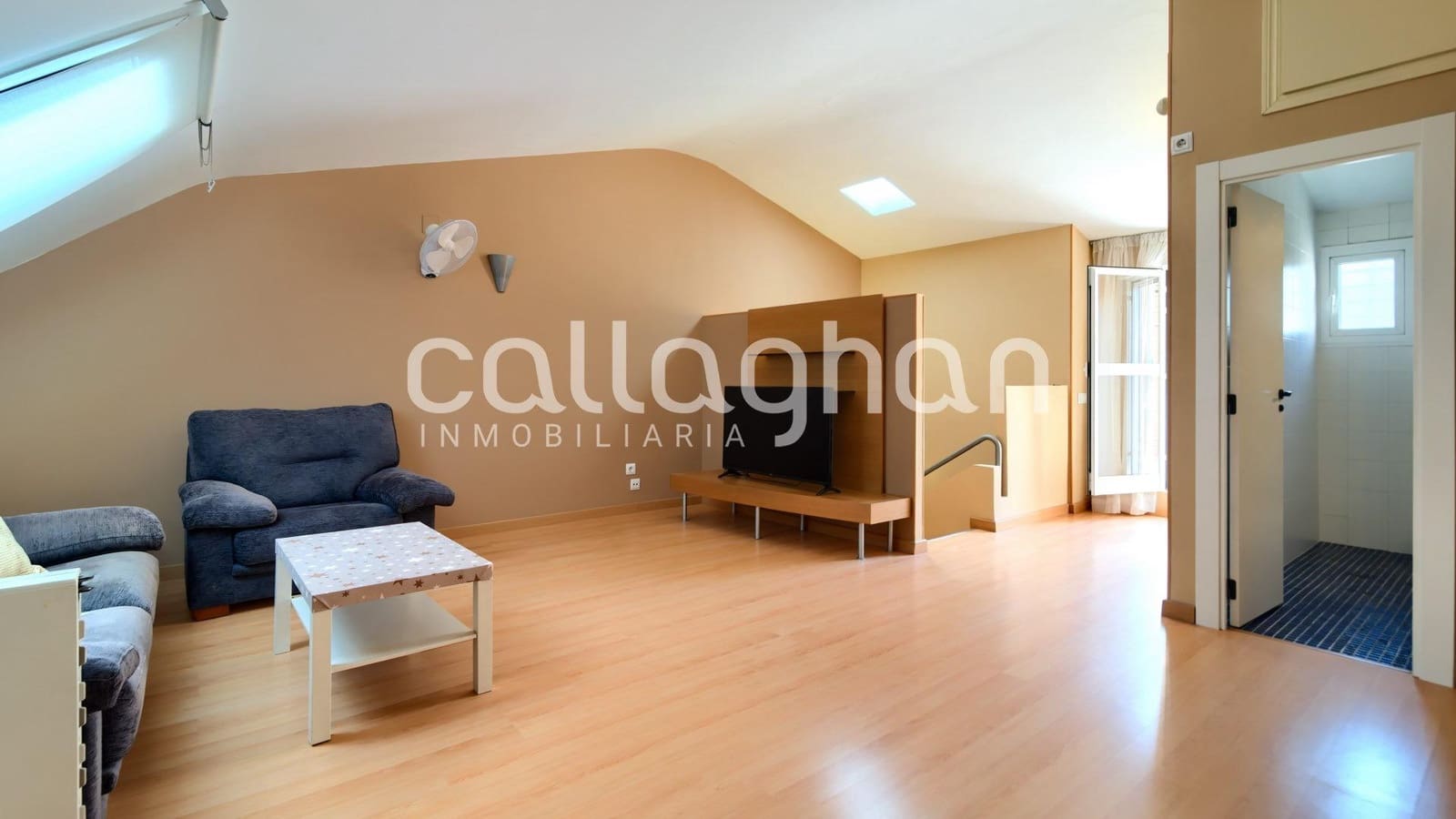 5 soveværelse Rækkehus til salg i Paterna med swimmingpool garage - € 400.000 (Ref: 9176571)