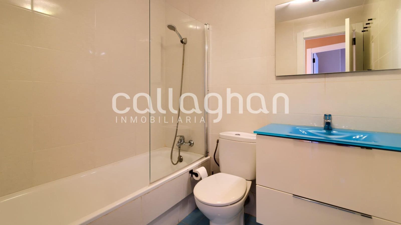 5 soveværelse Rækkehus til salg i Paterna med swimmingpool garage - € 400.000 (Ref: 9176571)