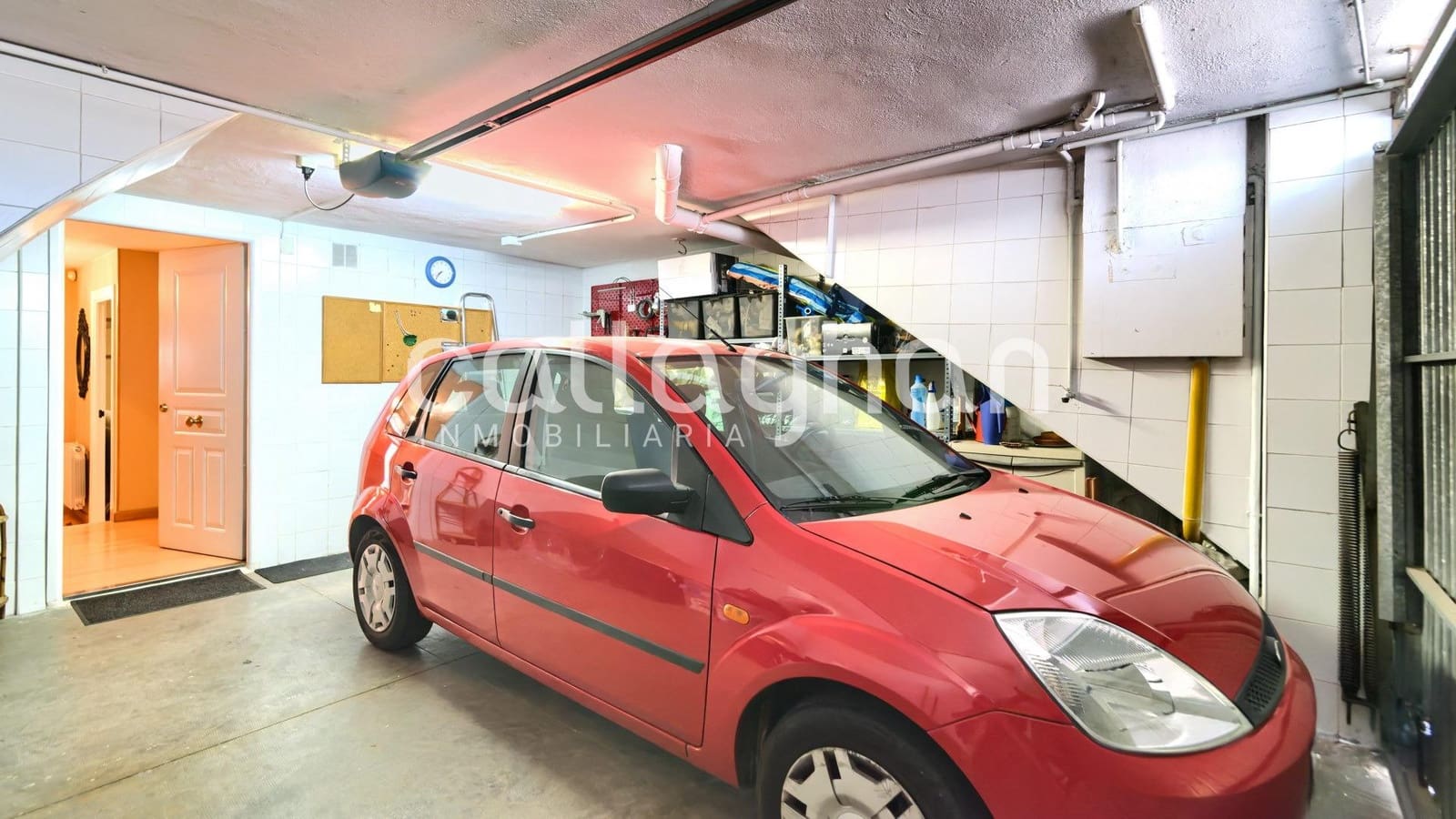 5 soveværelse Rækkehus til salg i Paterna med swimmingpool garage - € 400.000 (Ref: 9176571)