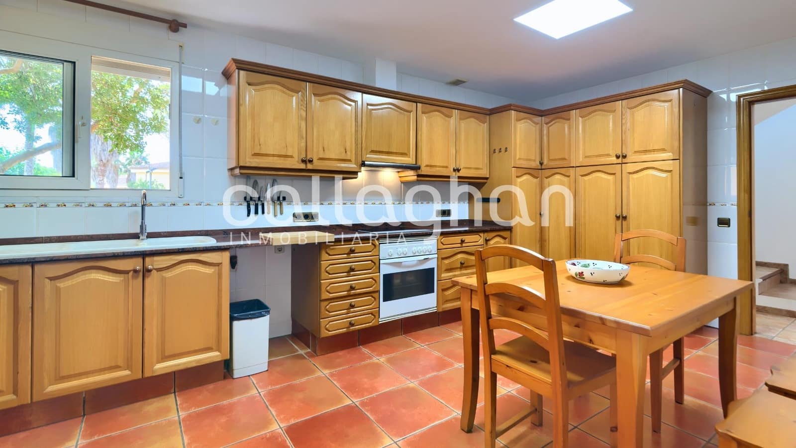 5 sypialnia Willa na sprzedaż w Betera z basenem garażem - 639 000 € (Ref: 9176572)