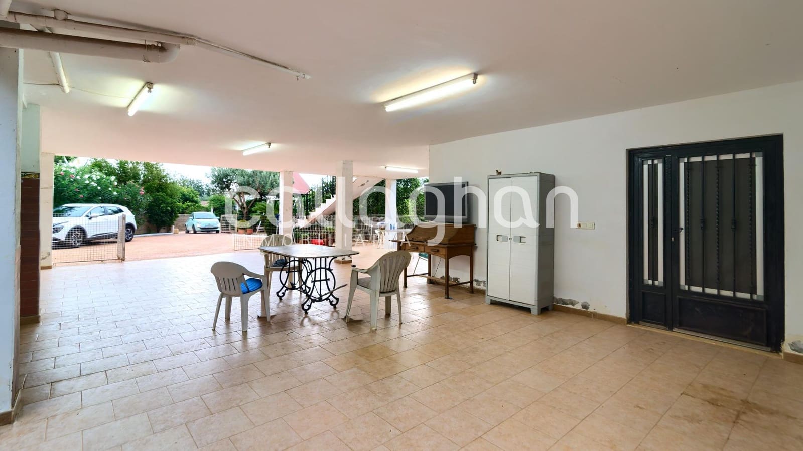 5 bedroom Villa for sale in Alzira with pool garage - € 349,000 (Ref: 9183815)