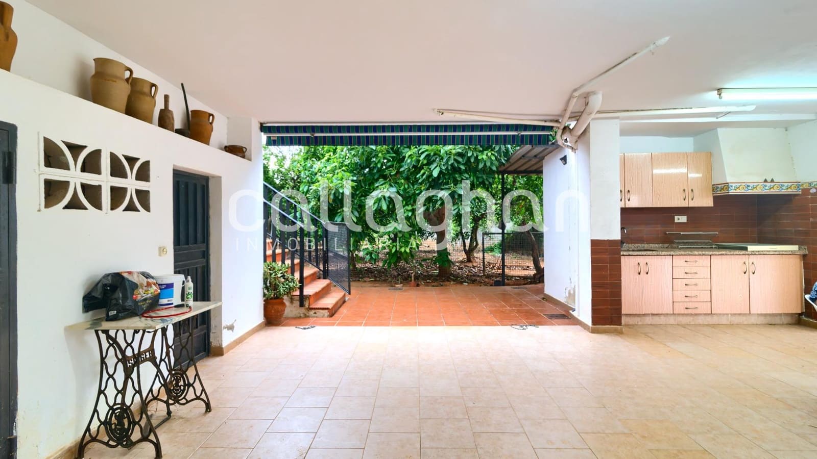 5 bedroom Villa for sale in Alzira with pool garage - € 349,000 (Ref: 9183815)