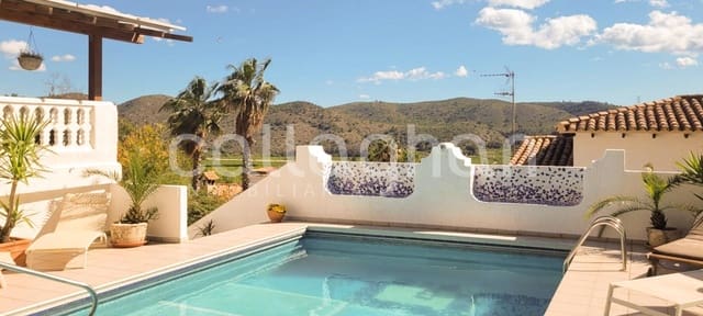 Chalet de 7 habitaciones en Gandia en venta con piscina garaje - 655.000 € (Ref: 9193953)
