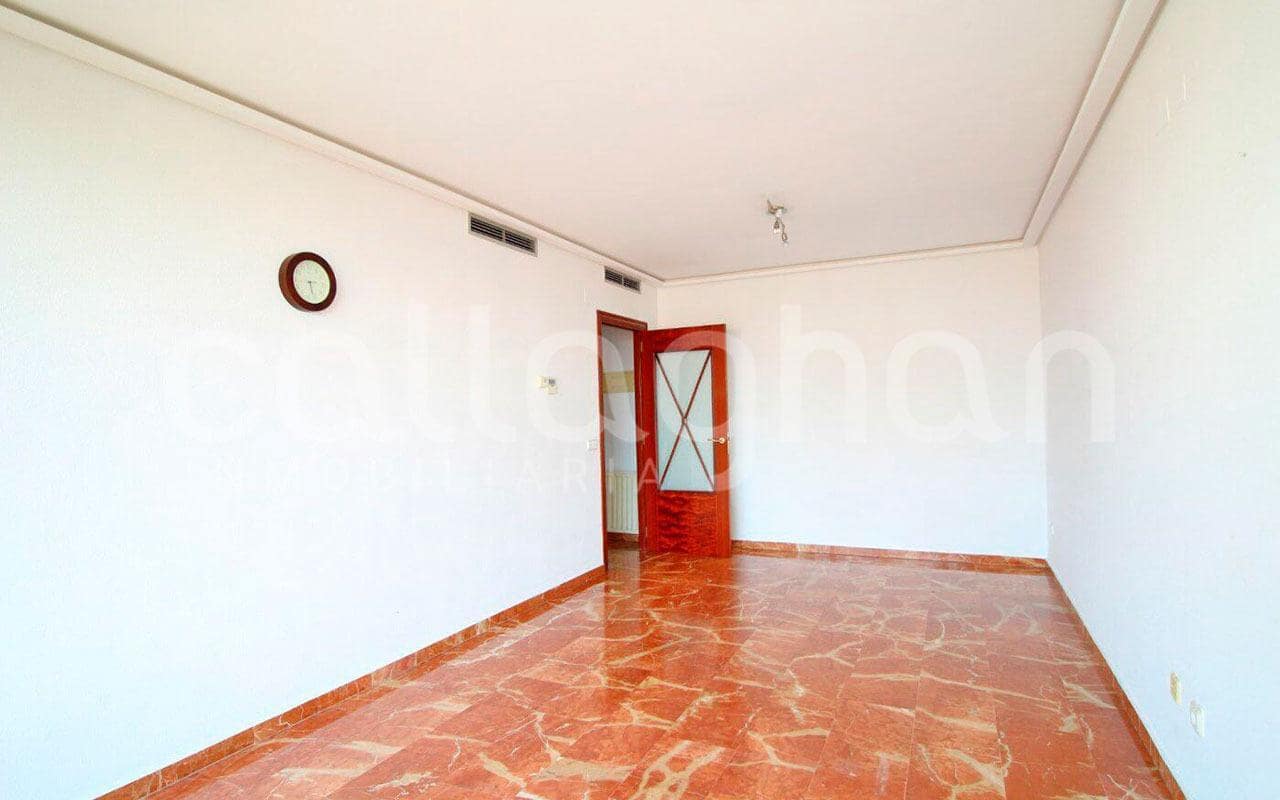 2 soverom Leilighet til salgs i Valencia by med svømmebasseng - € 645 000 (Ref: 9200669)