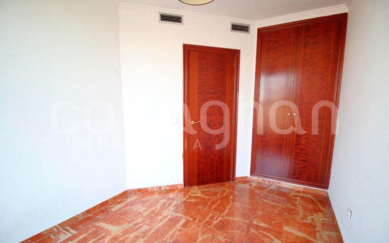 2 soverom Leilighet til salgs i Valencia by med svømmebasseng - € 645 000 (Ref: 9200669)