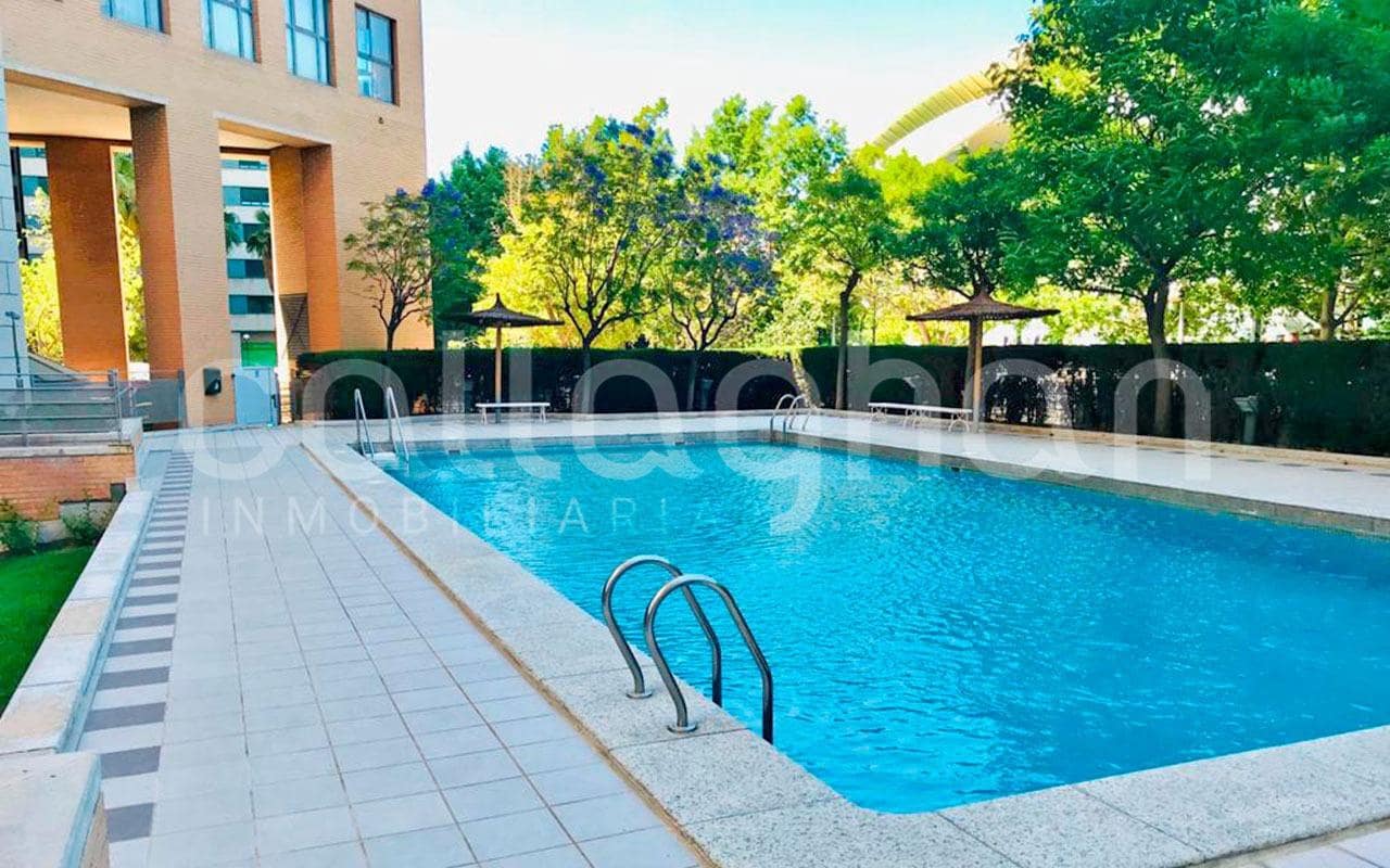 2 soverom Leilighet til salgs i Valencia by med svømmebasseng - € 645 000 (Ref: 9200669)