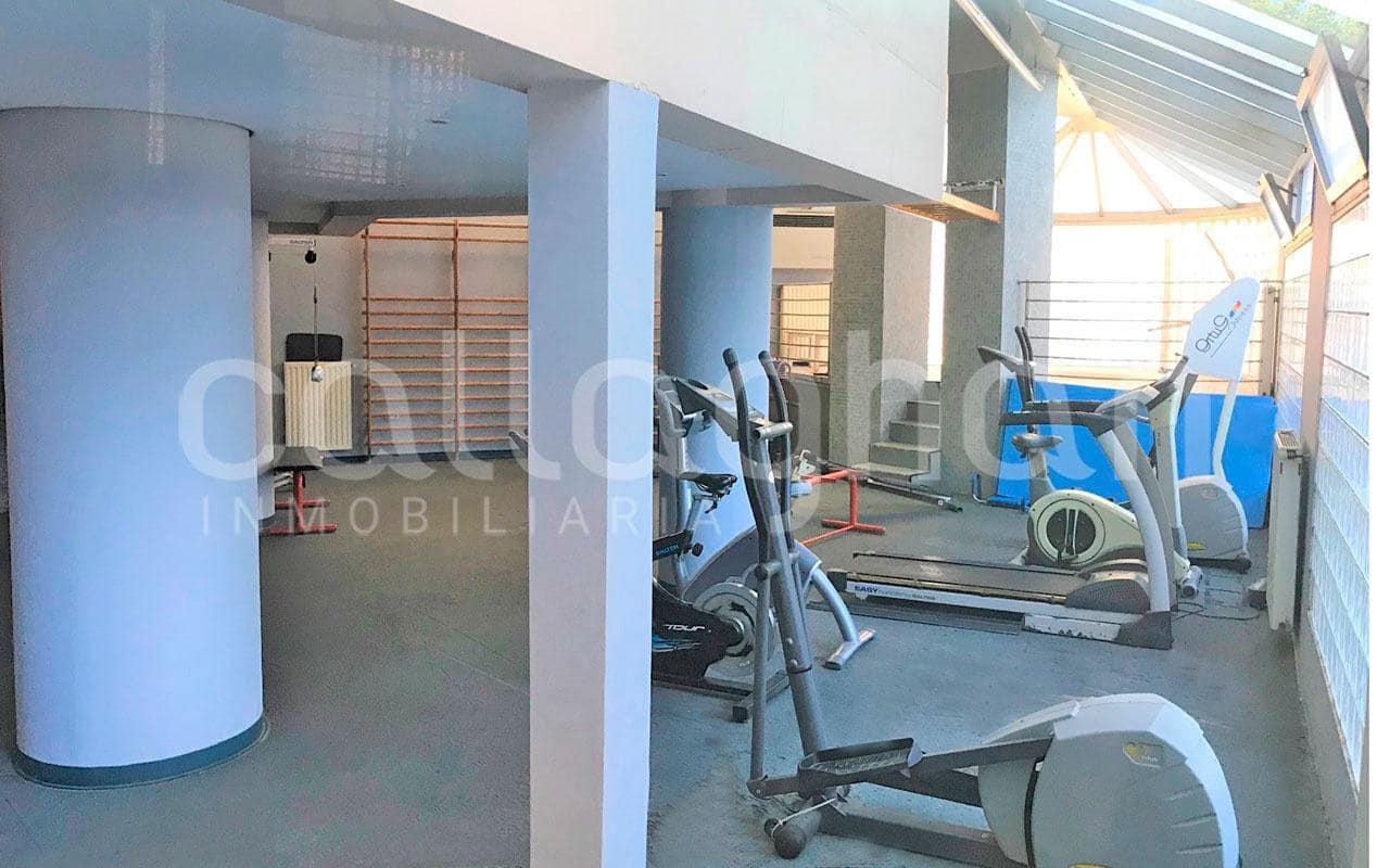 2 soverom Leilighet til salgs i Valencia by med svømmebasseng - € 645 000 (Ref: 9200669)