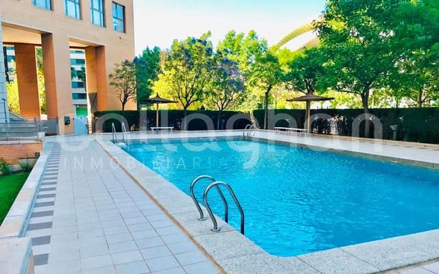 2 soverom Leilighet til salgs i Mont-Olivet, Valencia by med svømmebasseng - € 645 000 (Ref: 9200669)