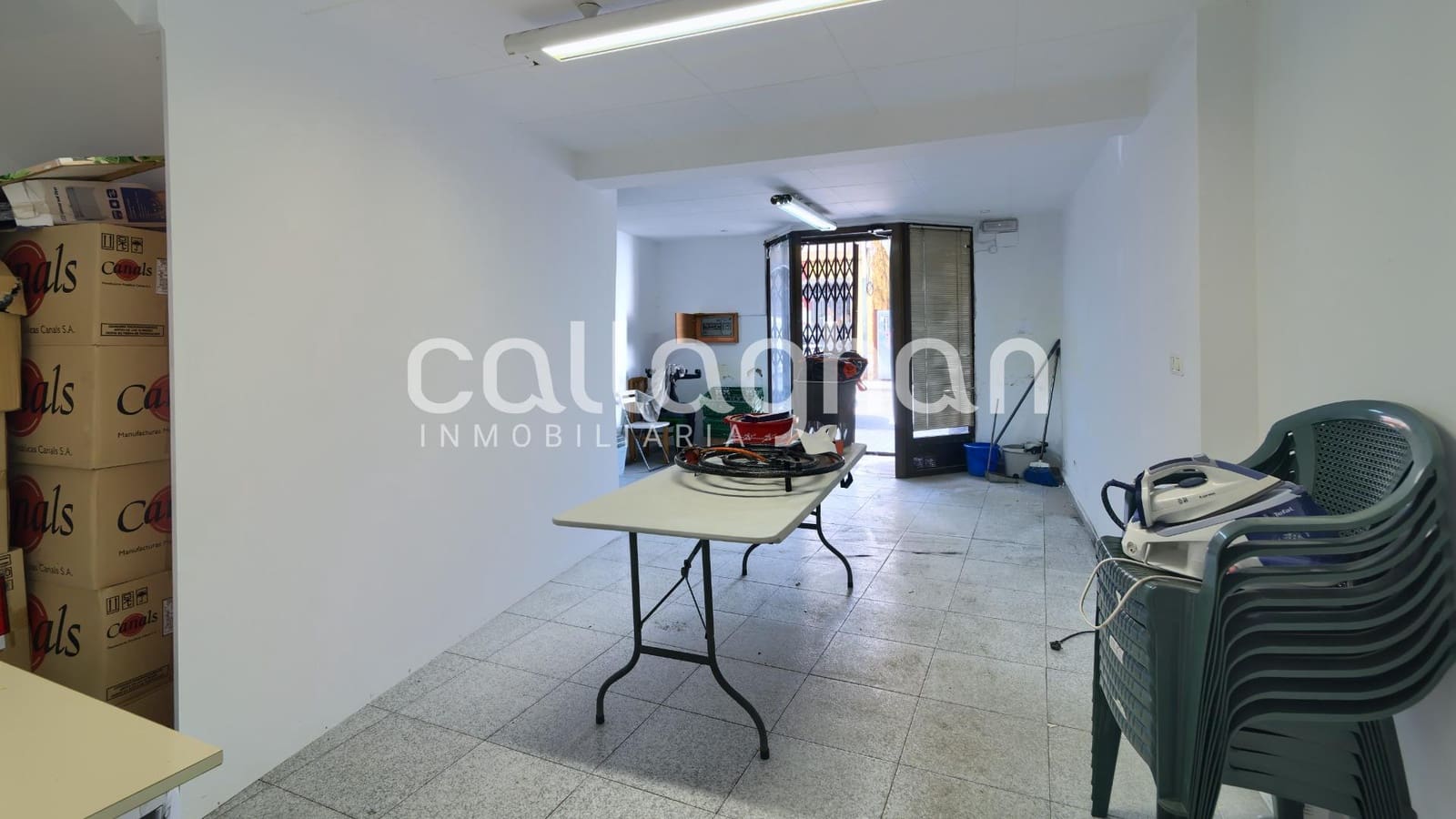 Erhverv til salg i Requena - € 130.000 (Ref: 9215253)