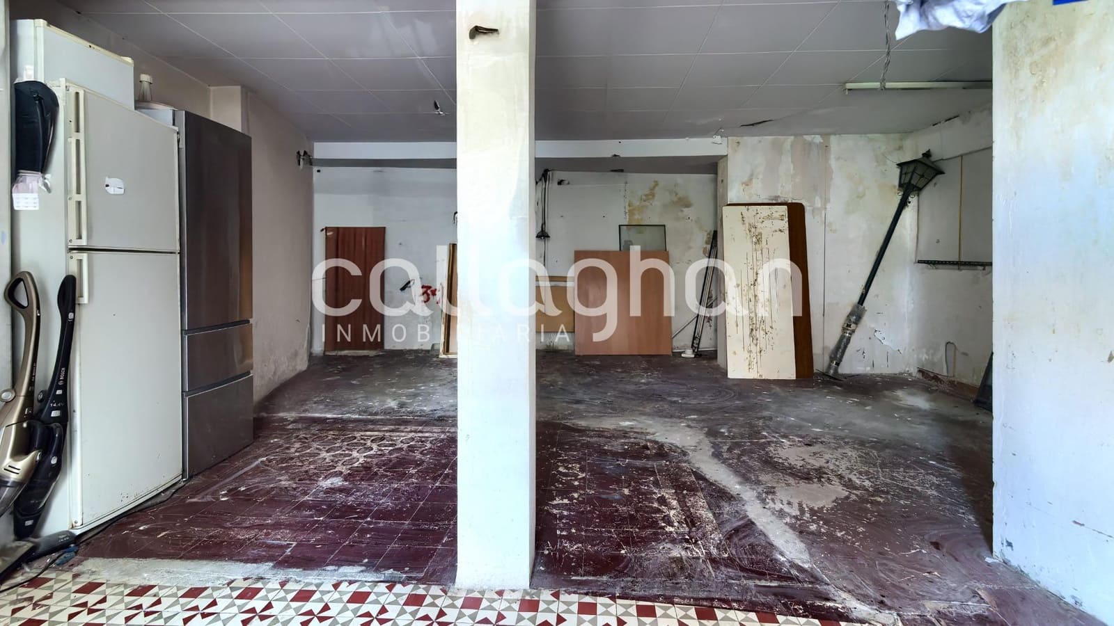 Erhverv til salg i Requena - € 130.000 (Ref: 9215253)