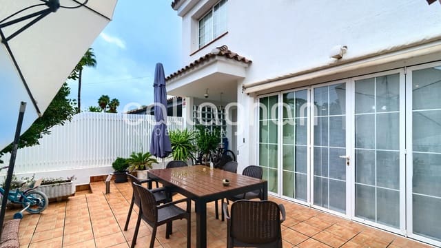 9 chambre Villa/Maison à vendre à Castelló de la Plana avec piscine garage - 990 000 € (Ref: 9228743)