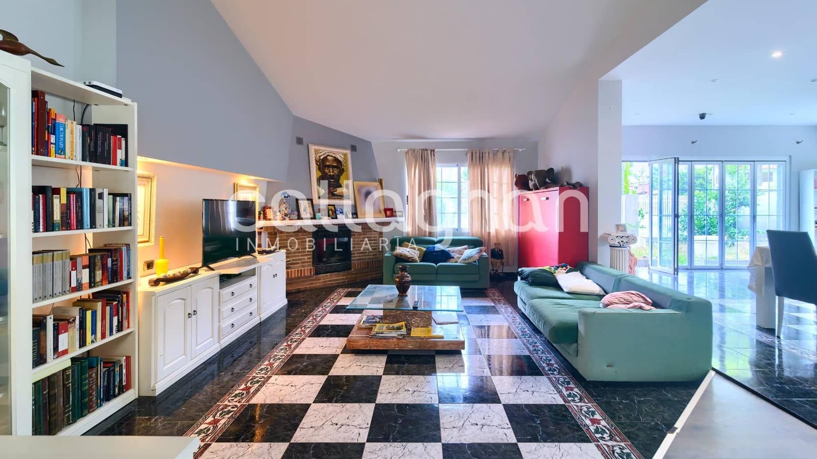 9 chambre Villa/Maison à vendre à Castello de la Plana avec piscine garage - 990 000 € (Ref: 9228743)