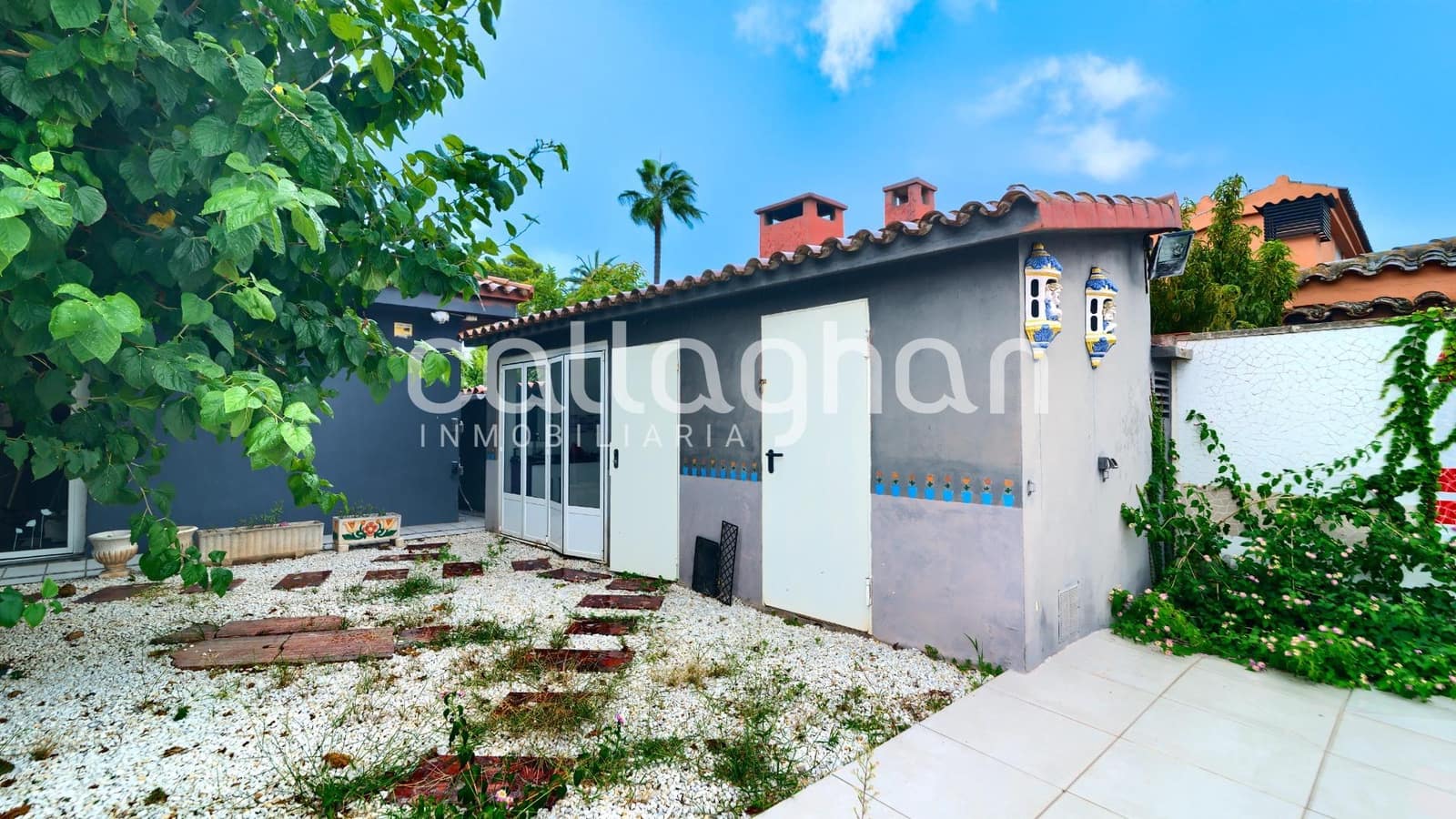 9 chambre Villa/Maison à vendre à Castello de la Plana avec piscine garage - 990 000 € (Ref: 9228743)