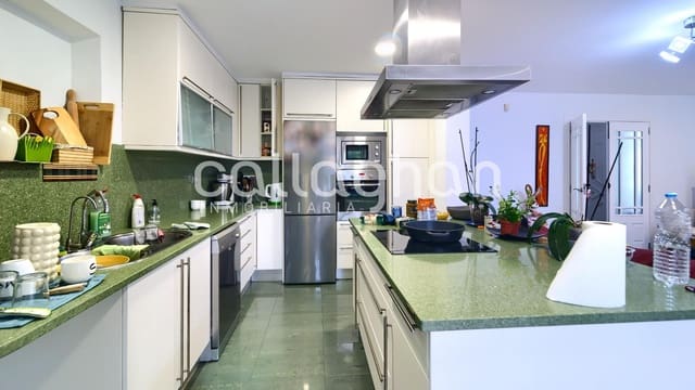 9 slaapkamer Villa te koop in Castelló de la Plana met zwembad garage - € 990.000 (Ref: 9228743)