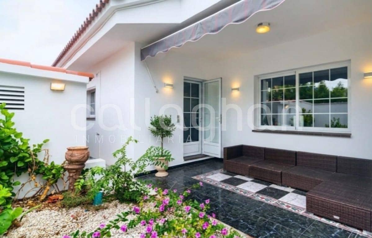 9 sypialnia Willa na sprzedaż w Castello de la Plana z basenem garażem - 920 000 € (Ref: 9228743)