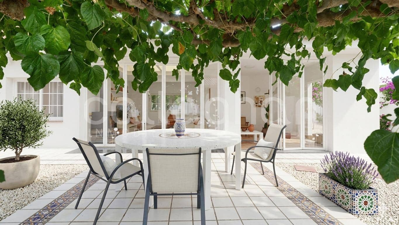 9 bedroom Villa for sale in Castello de la Plana with pool garage - € 920,000 (Ref: 9228743)