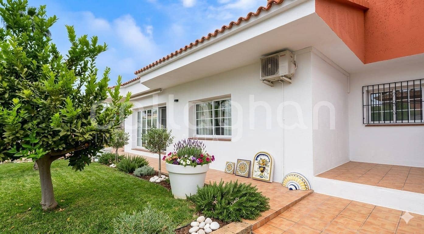 9 Zimmer Villa zu verkaufen in Castello de la Plana mit Pool Garage - 920.000 € (Ref: 9228743)