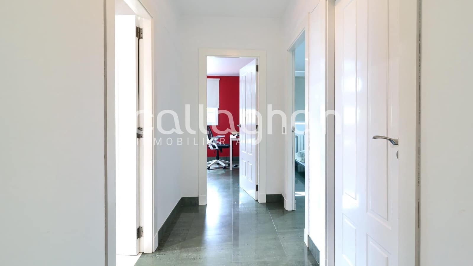 9 Zimmer Villa zu verkaufen in Castello de la Plana mit Pool Garage - 920.000 € (Ref: 9228743)