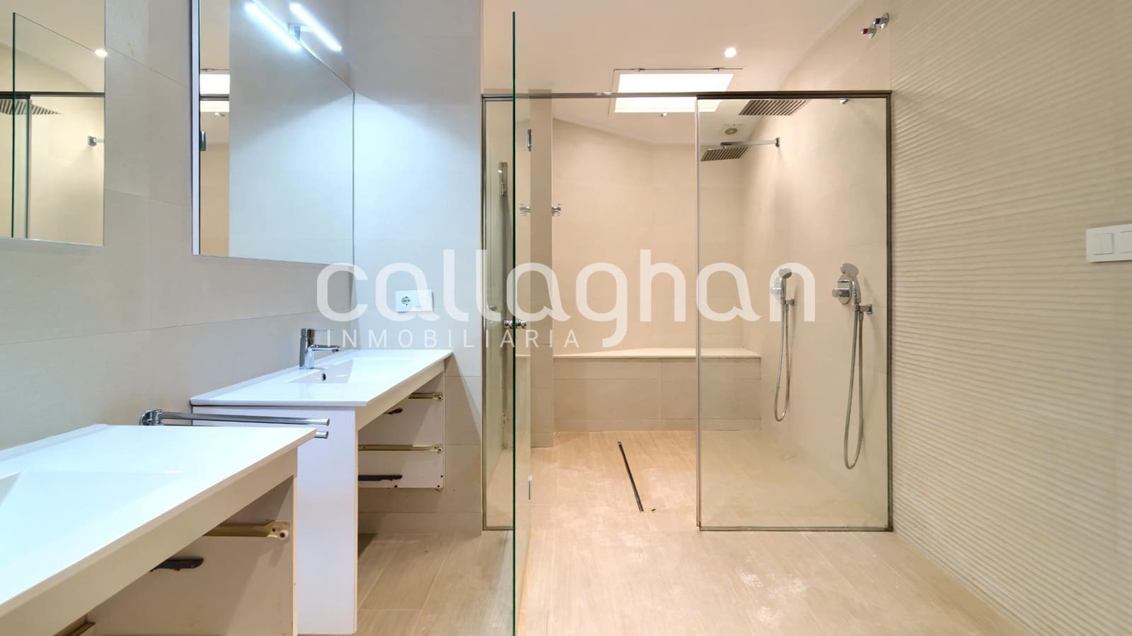 4 slaapkamer Rijtjeshuis te koop in Albal met garage - € 390.000 (Ref: 9228746)