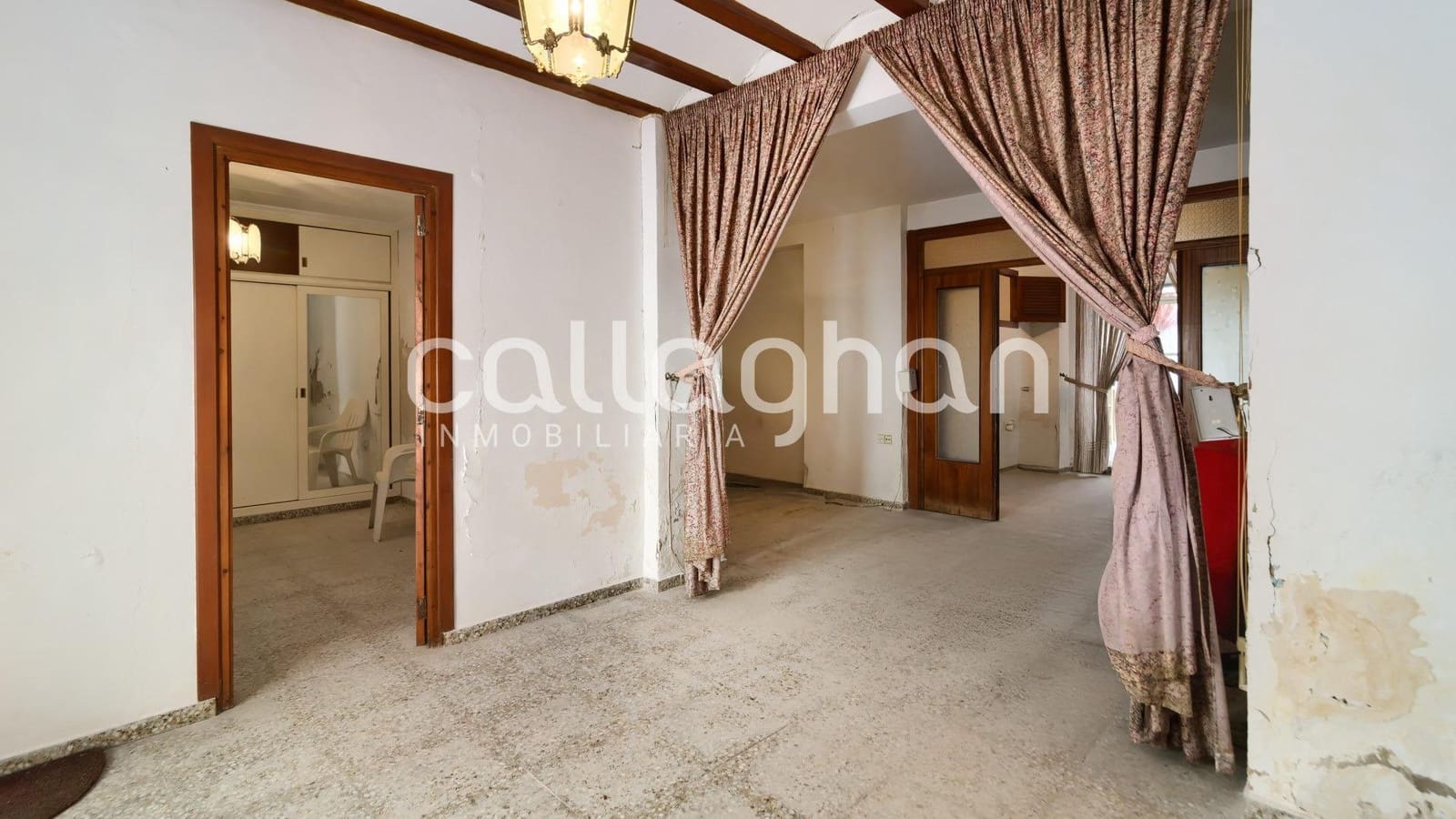 6 soverom Hus til salgs i Genoves - € 65 000 (Ref: 9243233)