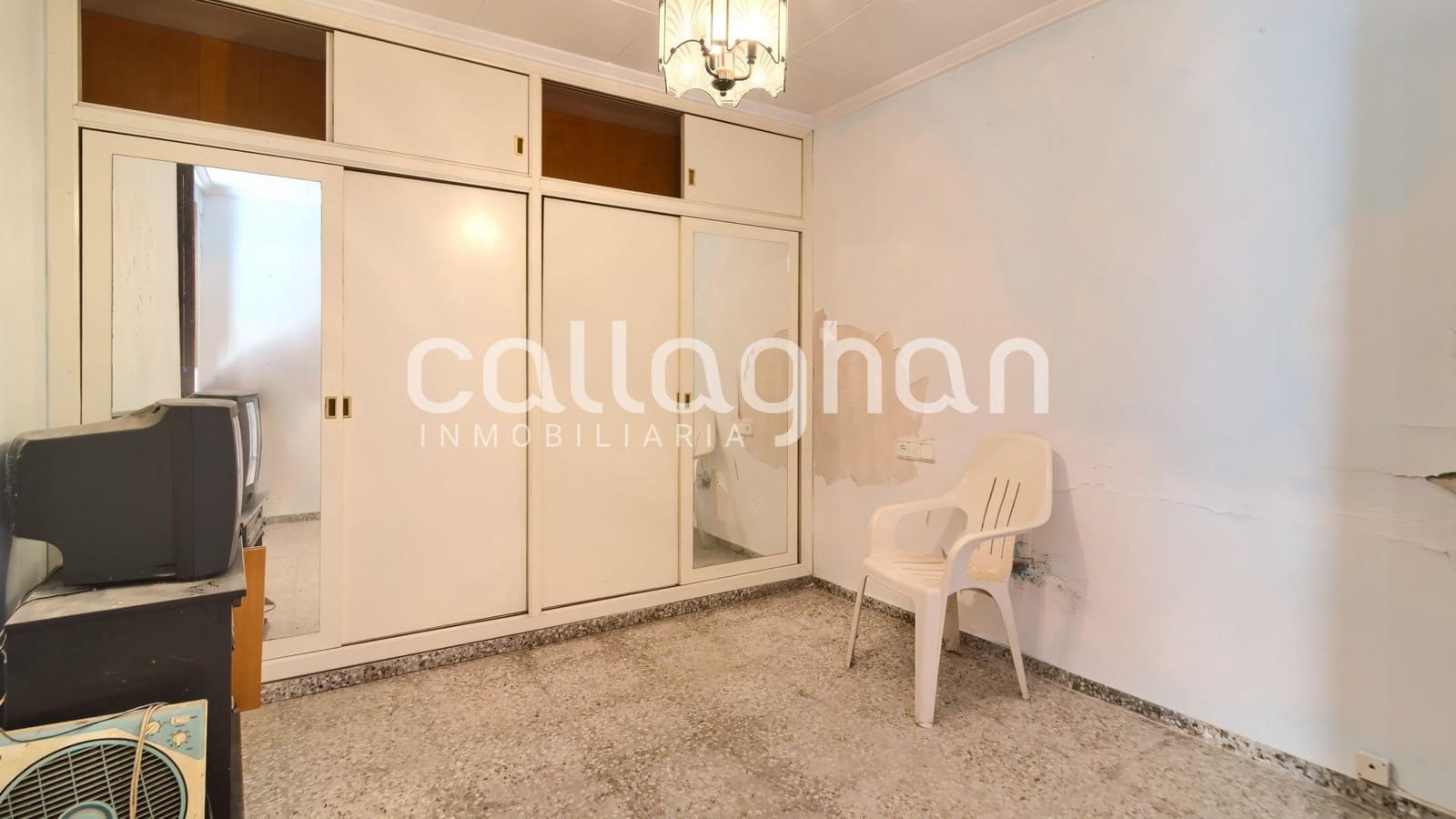 6 soverom Hus til salgs i Genoves - € 65 000 (Ref: 9243233)