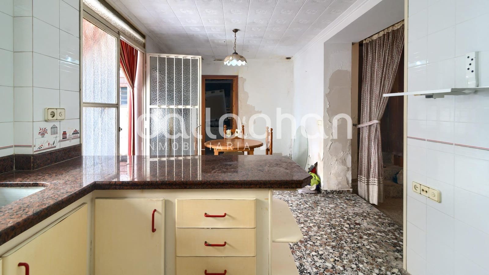 6 soverom Hus til salgs i Genoves - € 65 000 (Ref: 9243233)