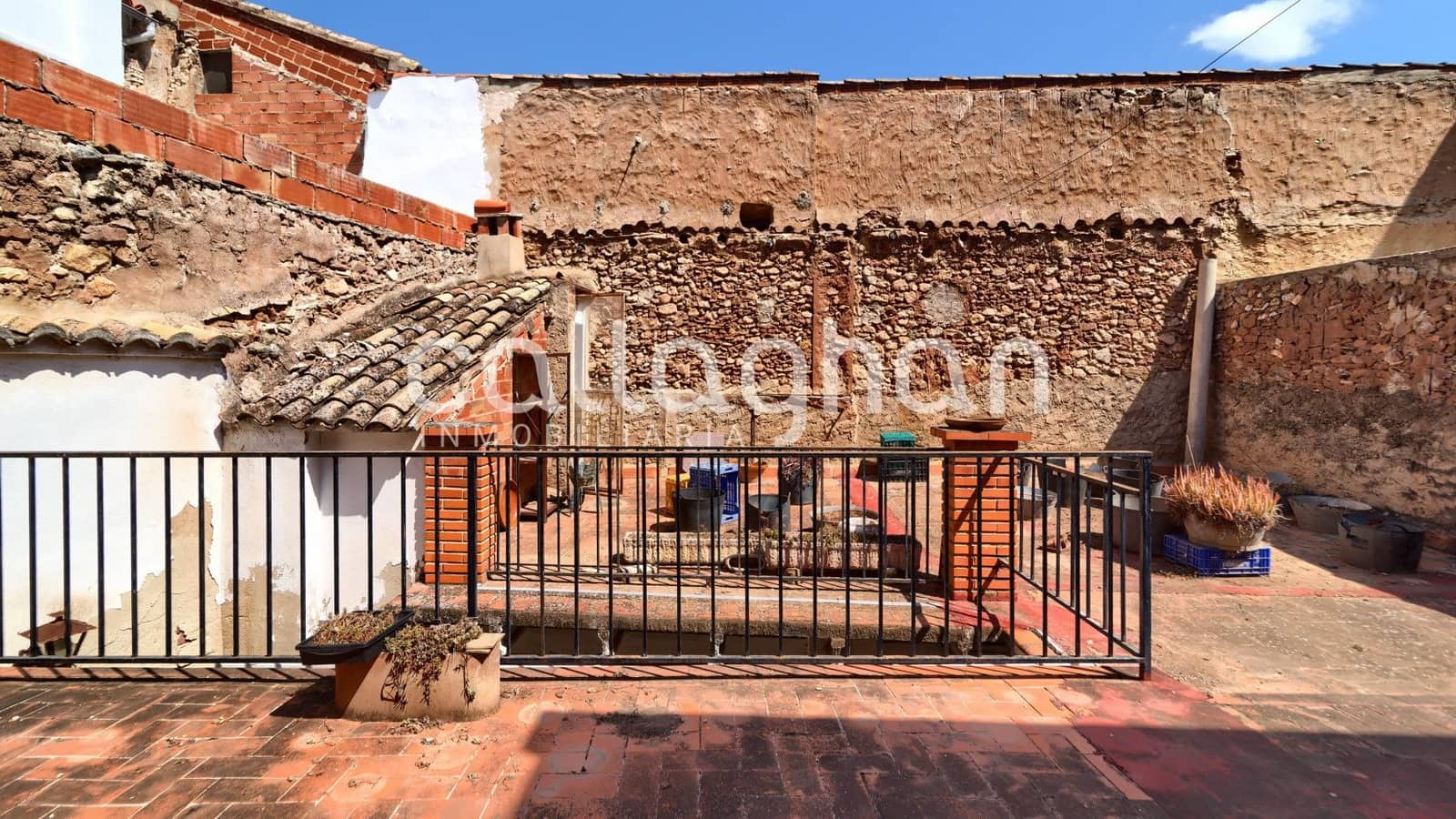 6 soverom Hus til salgs i Genoves - € 65 000 (Ref: 9243233)