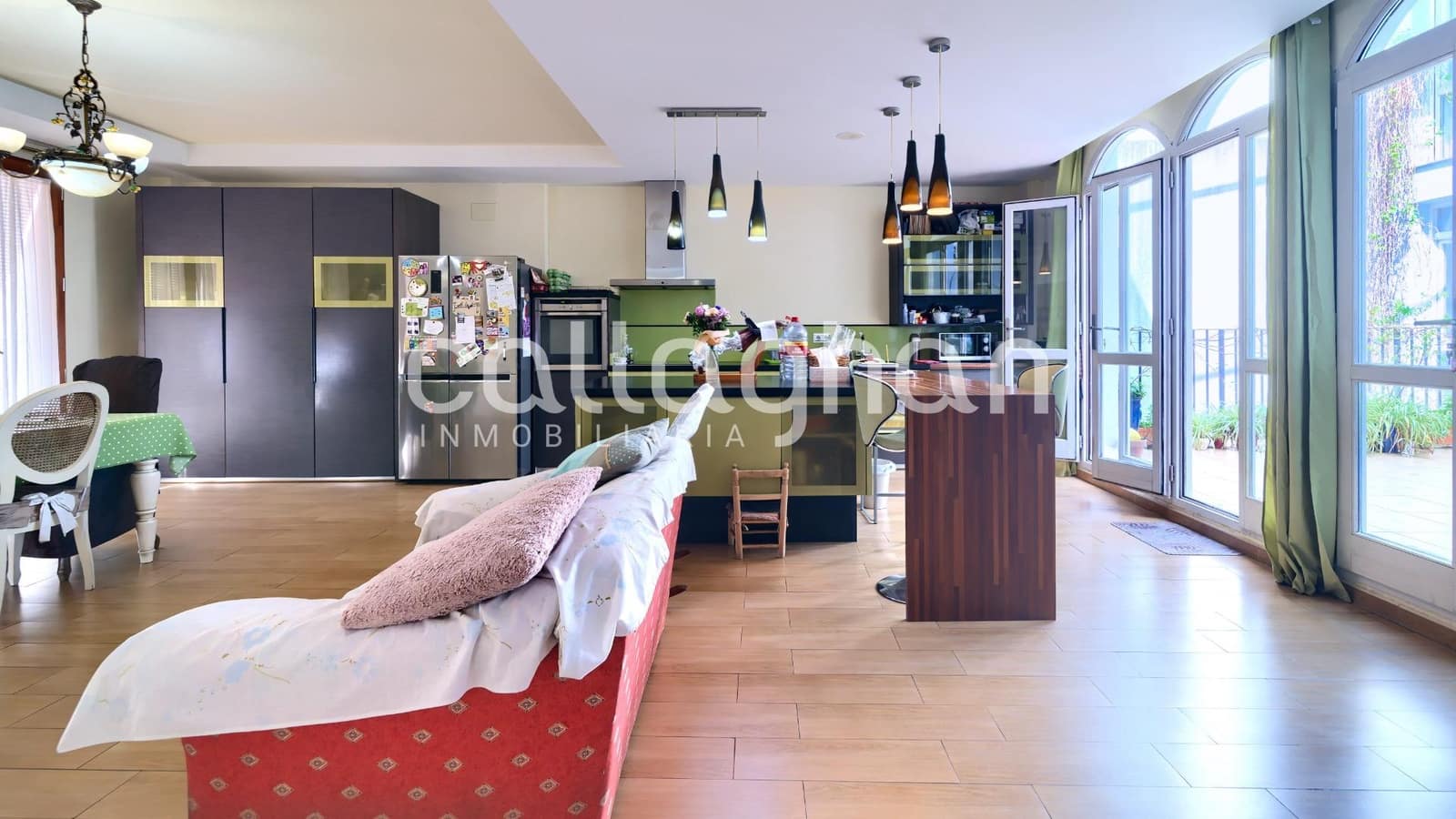 5 slaapkamer Rijtjeshuis te koop in Alzira - € 525.000 (Ref: 9247109)