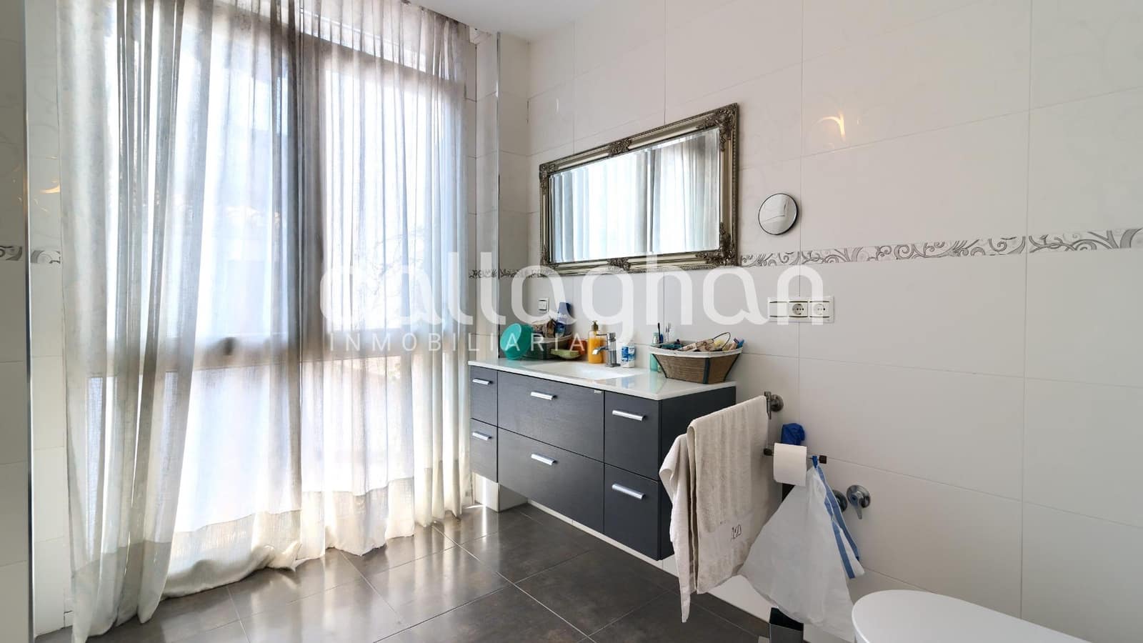 5 slaapkamer Rijtjeshuis te koop in Alzira - € 525.000 (Ref: 9247109)