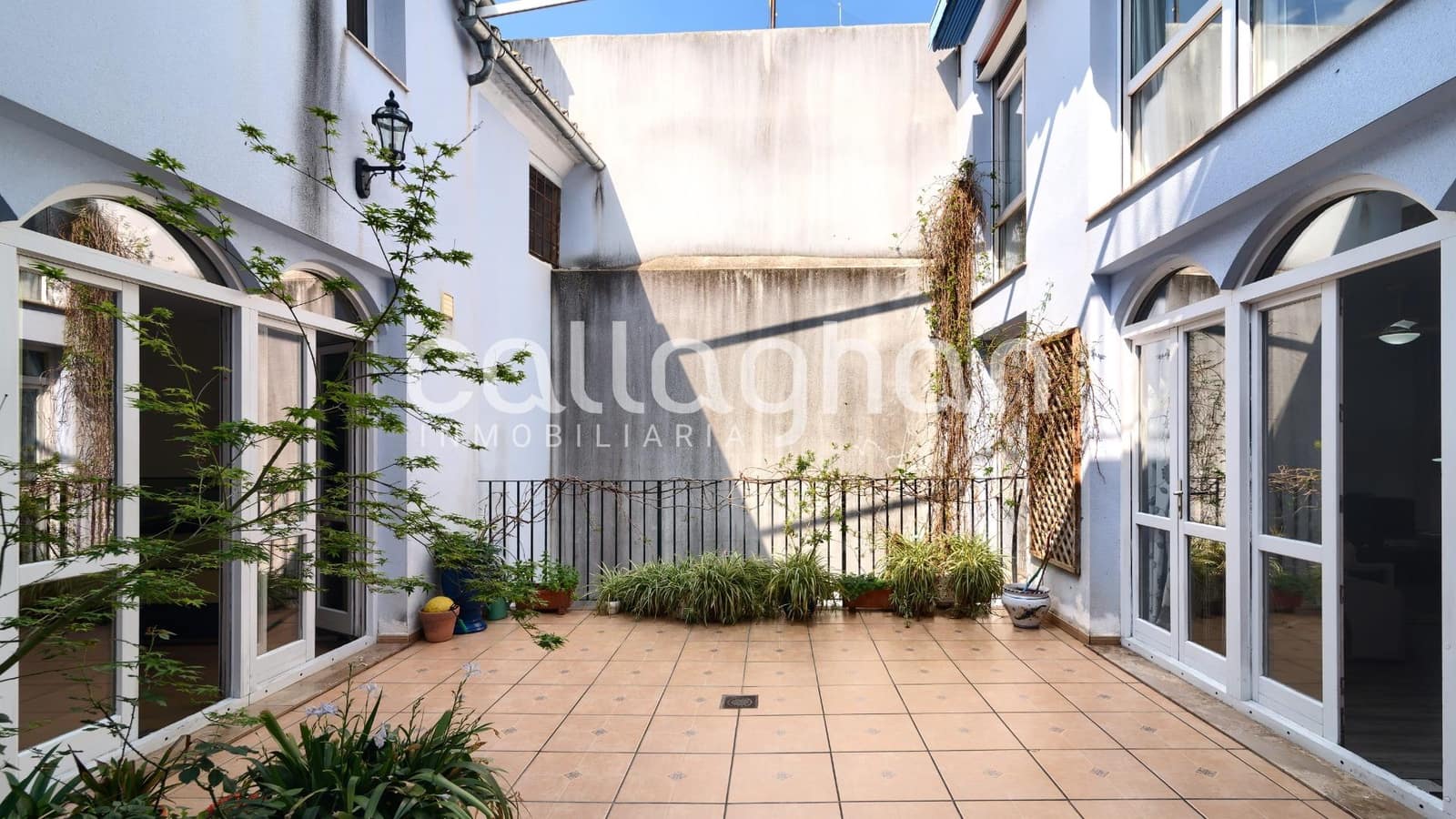 5 slaapkamer Rijtjeshuis te koop in Alzira - € 525.000 (Ref: 9247109)